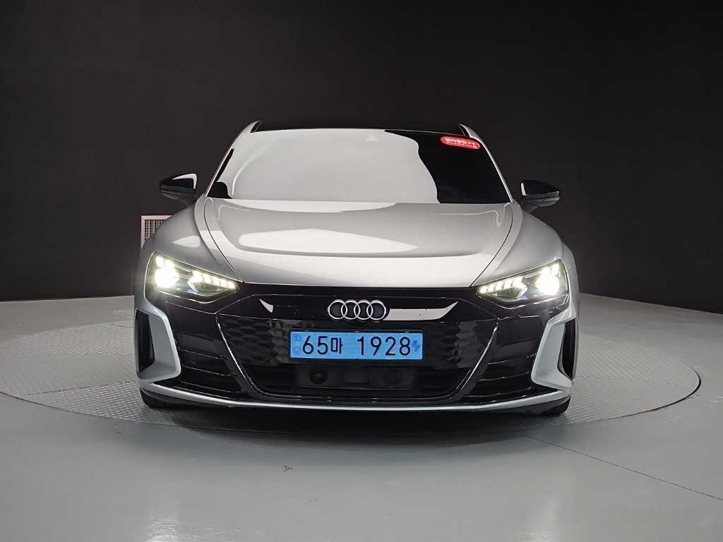 아우디 e-트론 GT GT 콰트로 프리미엄 사진 2/19