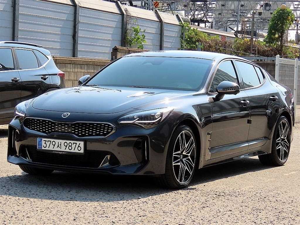 기아 스팅어 2WD 2.5 마스터즈 사진 2/20