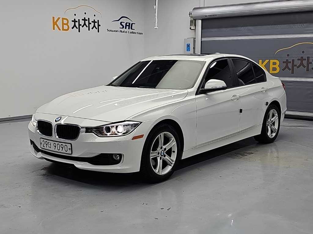 BMW 3시리즈 320i 사진