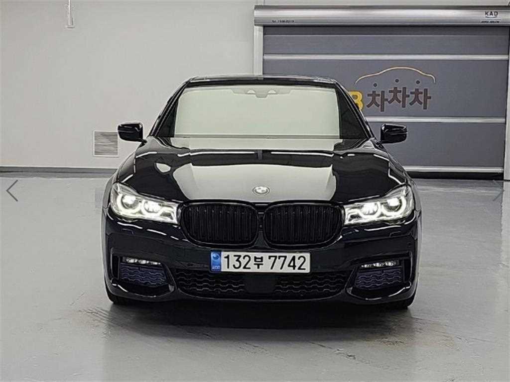 BMW 7시리즈 730Ld xDrive M 스포츠 사진 2/18