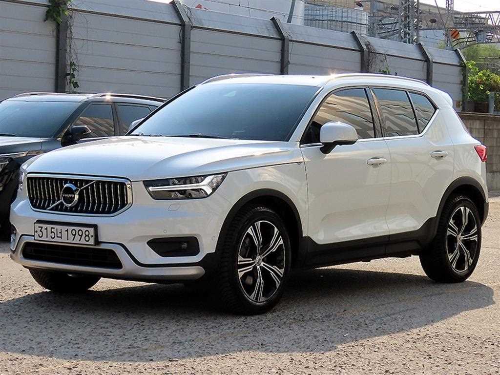 볼보 XC40 T4 4WD 인스크립션 사진 2/20