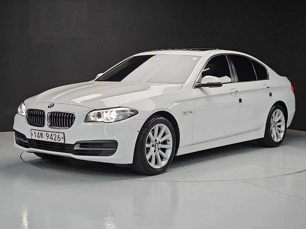 BMW 5시리즈 528i 사진
