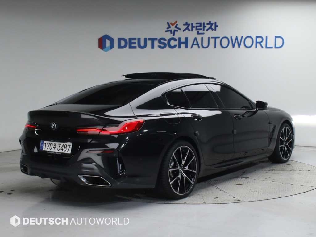 BMW 8시리즈 840i xDrive M 스포츠 그란쿠페 퍼스트 에디션 사진 2/20