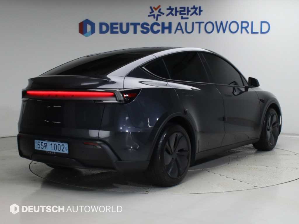 테슬라 모델 Y RWD 사진 2/19