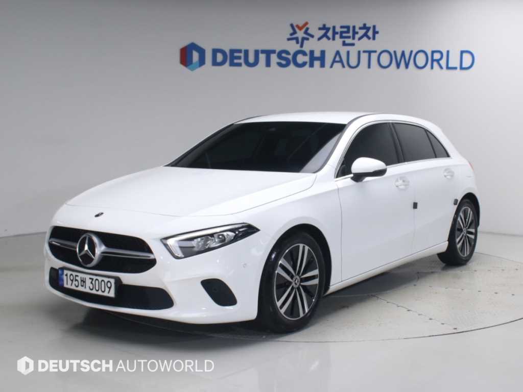 벤츠 A 클래스 A220 해치백 사진