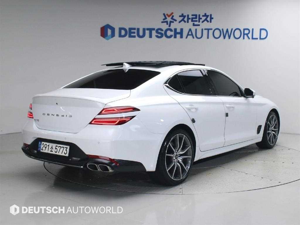 제네시스 G70 가솔린 2.0T 2WD 사진 2/20