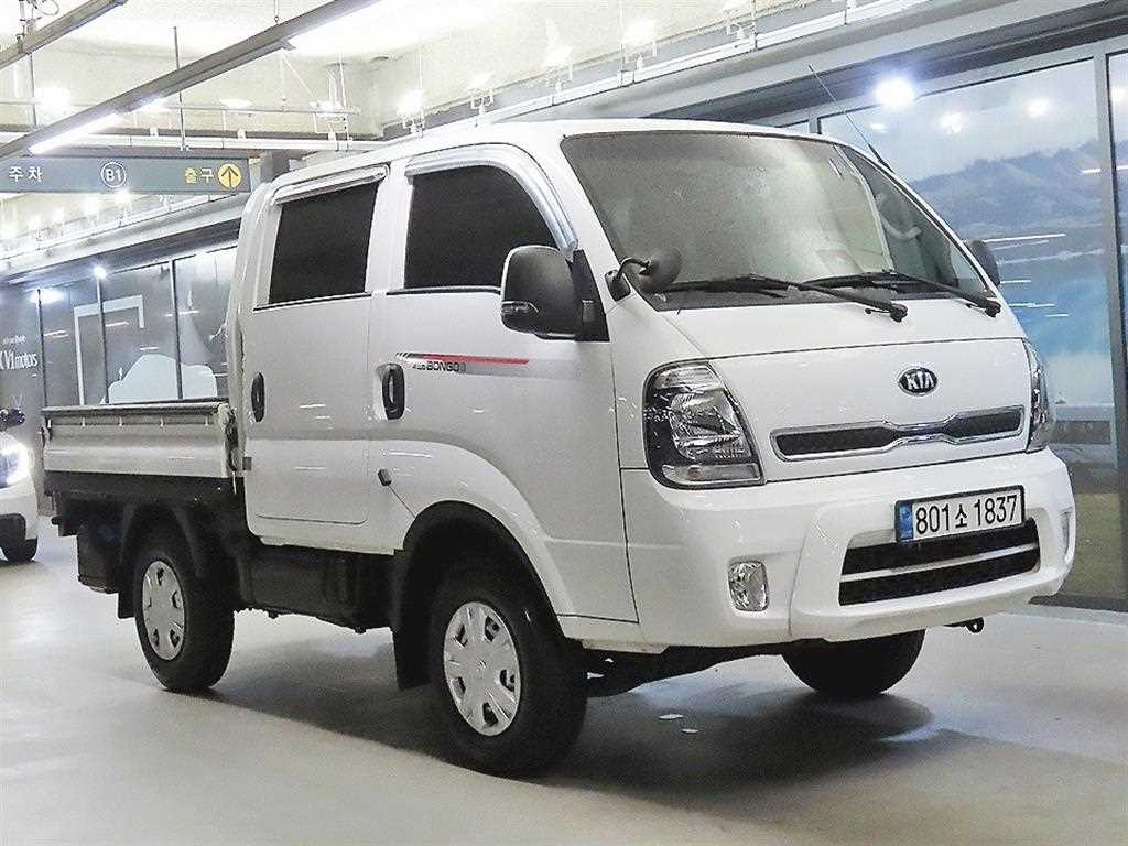 기아 더뉴봉고3 카고 4WD/1.0톤/킹캡/장축 GLS 사진