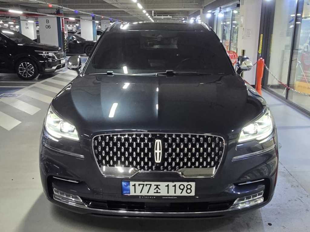 링컨 에비에이터 3.0 블랙라벨 AWD 사진
