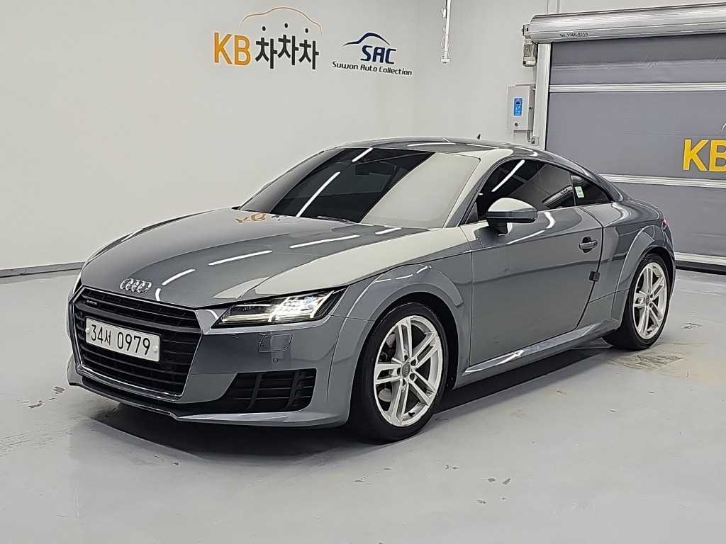 아우디 TT 쿠페 45 TFSI 콰트로 사진