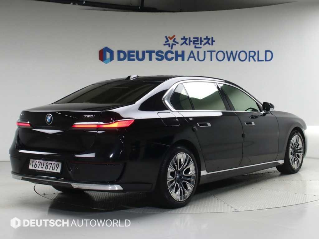 BMW 7시리즈 740i sDrive M 스포츠 사진 2/20