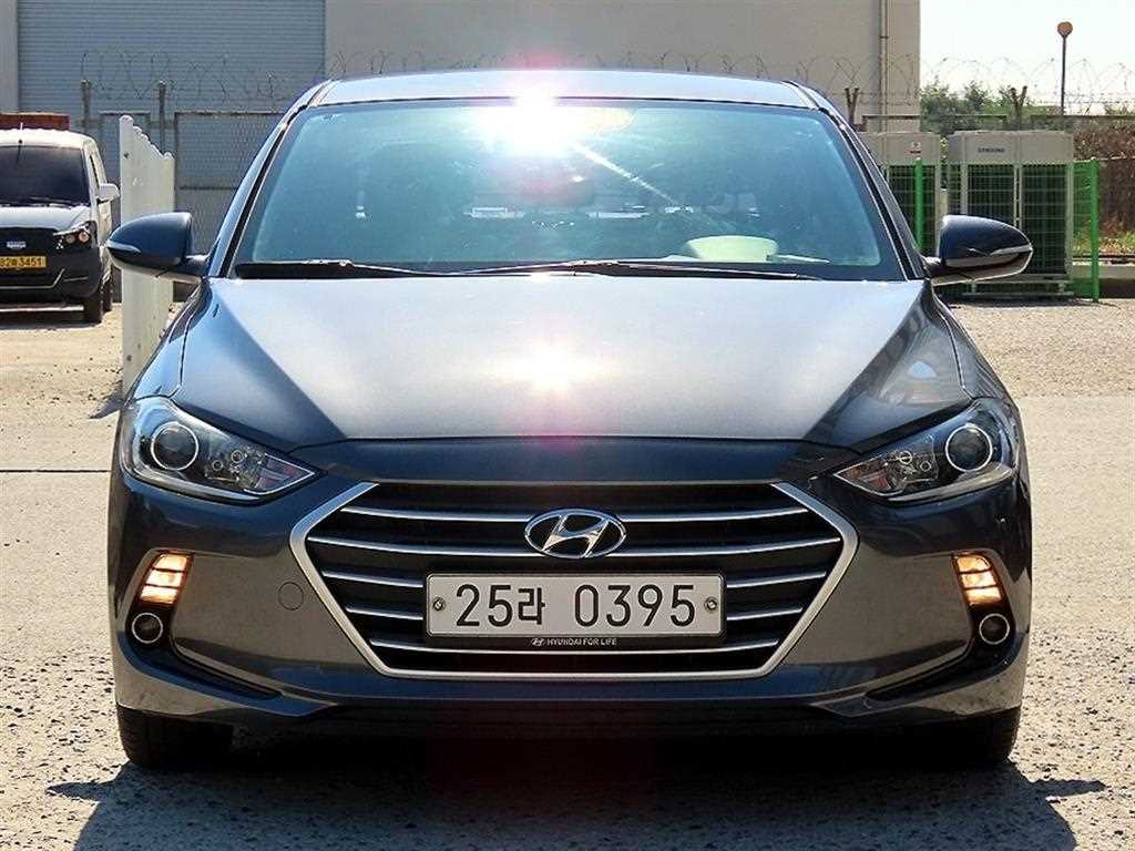 현대 아반떼 1.6 GDI 스타일 사진