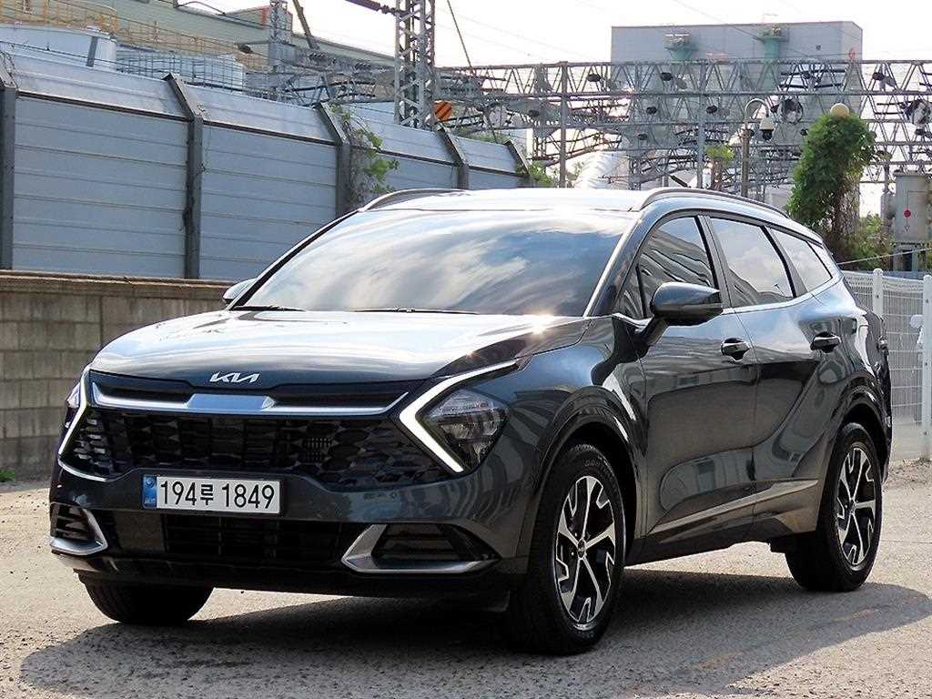 기아 스포티지 1.6 터보HEV 2WD 시그니처 사진 2/20