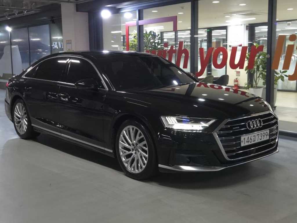 아우디 A8 55 TFSI 콰트로 LWB 사진