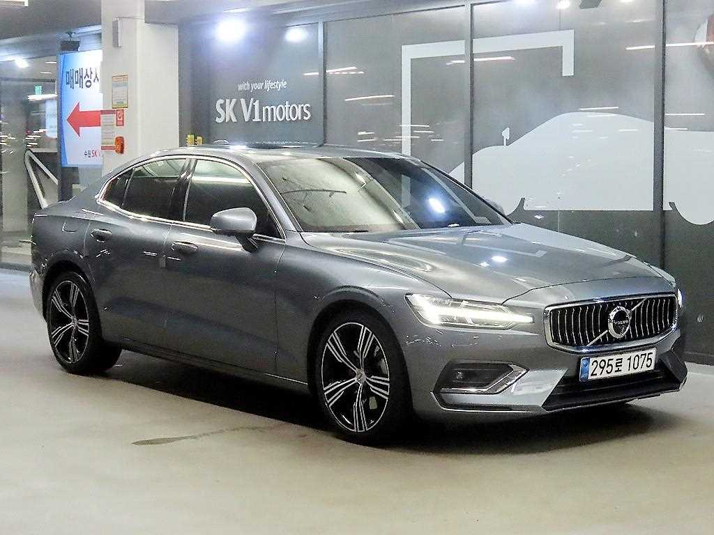 볼보 S60 B5 인스크립션 사진