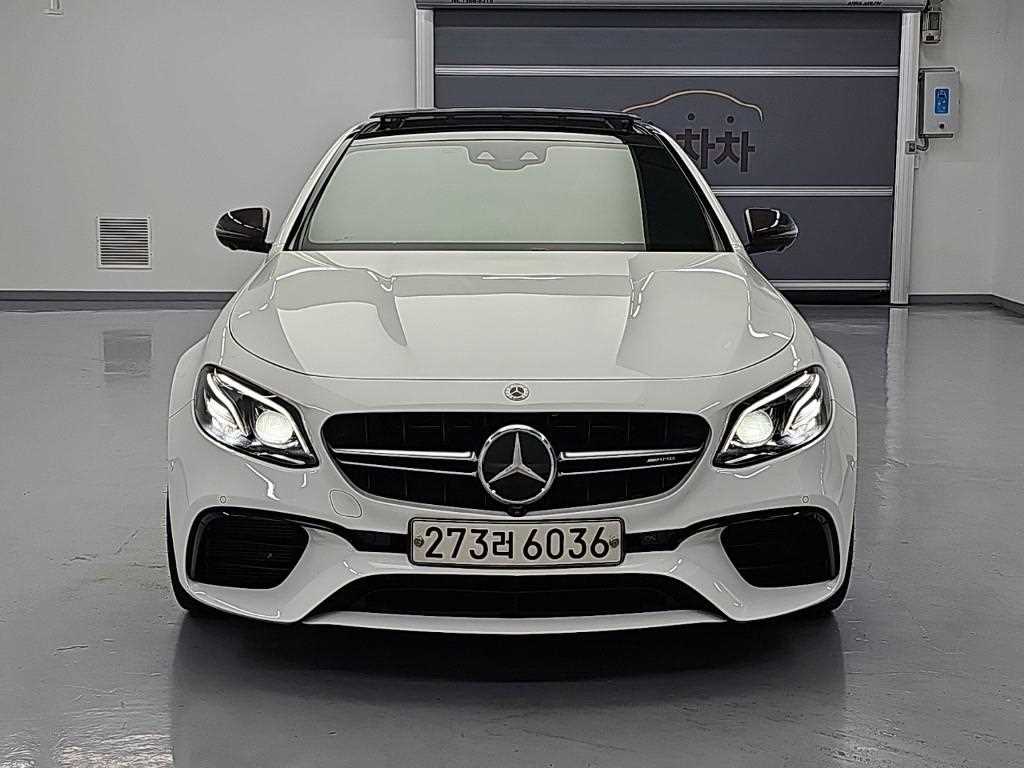 벤츠 E 클래스 E63 AMG 4MATIC+ 사진 2/20
