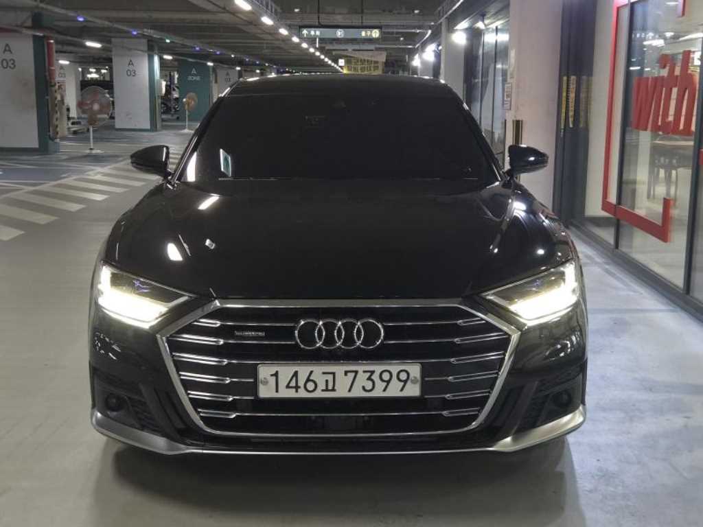아우디 A8 55 TFSI 콰트로 LWB 사진 2/20