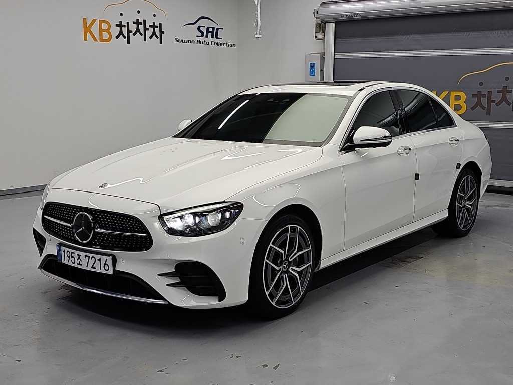 벤츠 E 클래스 E220d 4MATIC 익스클루시브 사진
