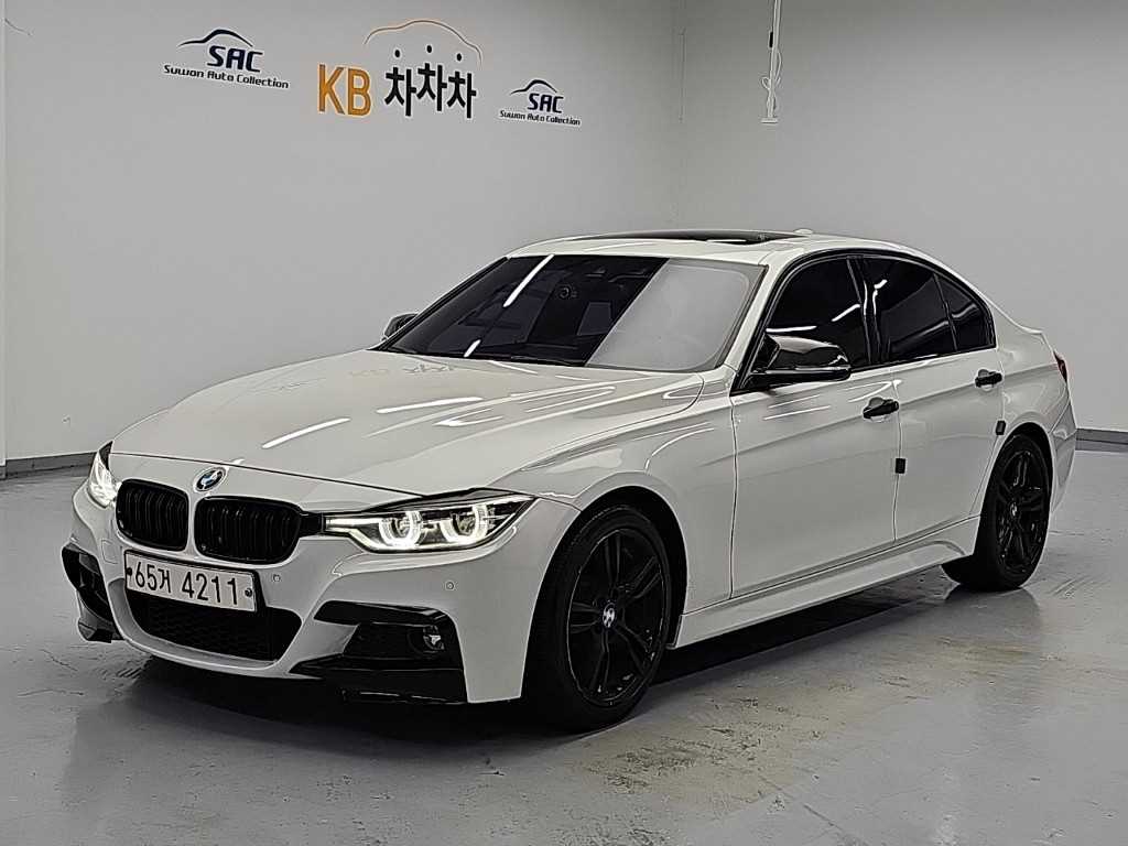 BMW 3시리즈 330i M 스포츠 사진