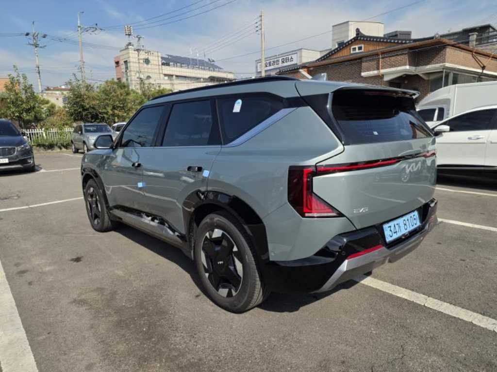 기아 EV5 롱레인지 2WD 어스 사진 2/19
