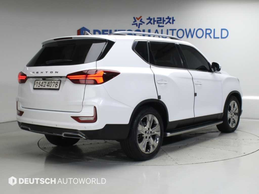 KGM 렉스턴 디젤 2.2 4WD 프레스티지 사진 2/20