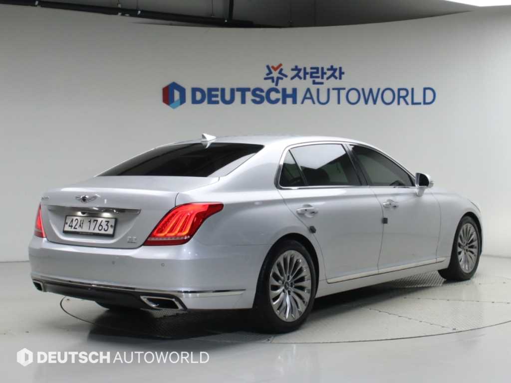 제네시스 EQ900 3.8 GDI AWD 프리미엄 럭셔리 사진 2/20
