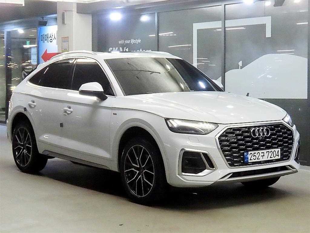 아우디 Q5 45 TFSI 콰트로 프리미엄 스포트백 사진