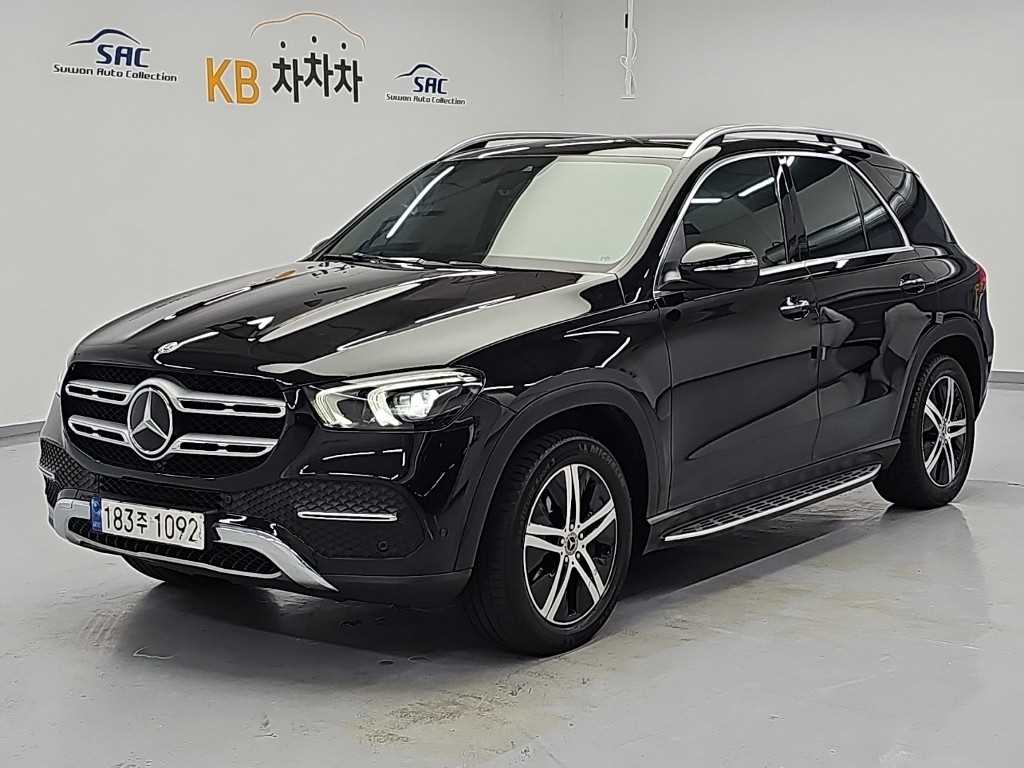 벤츠 GLE 클래스 GLE 300d 4MATIC 사진