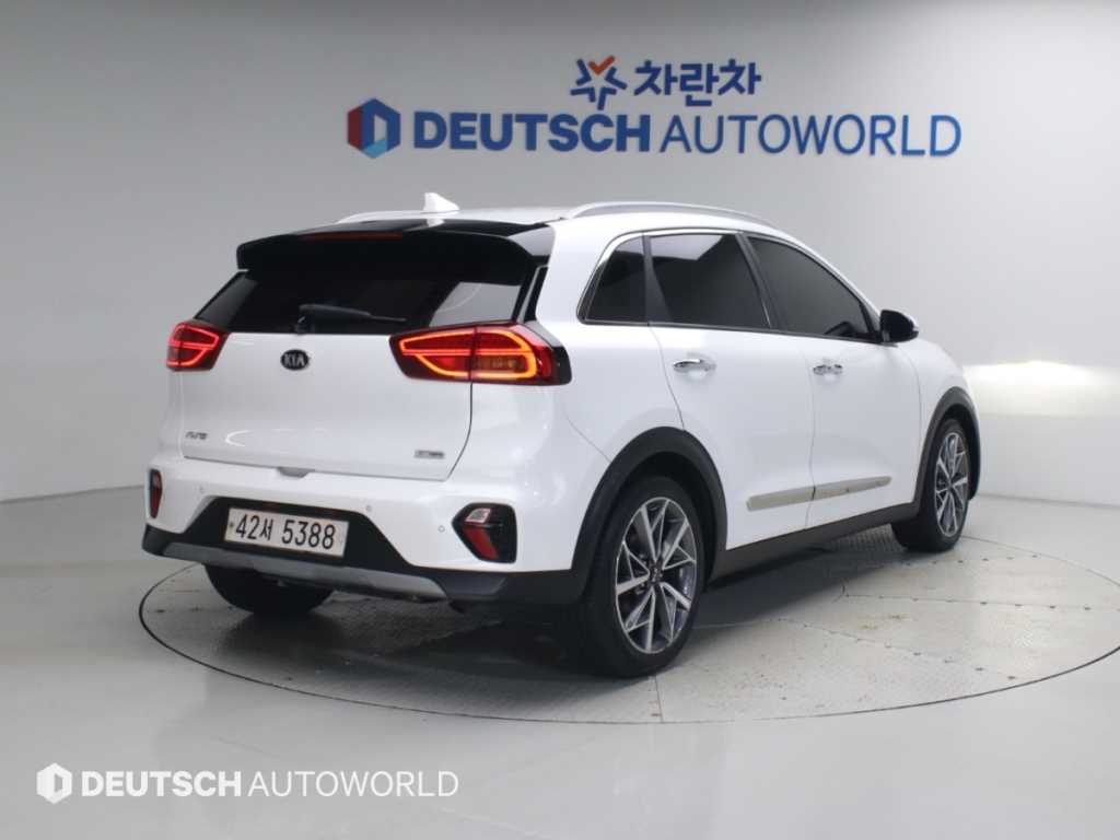기아 니로 1.6 HEV 노블레스 사진 2/20