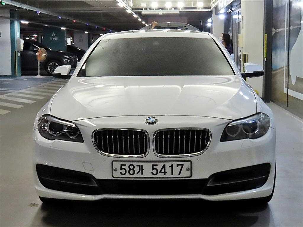 BMW 5시리즈 528i 사진 2/20