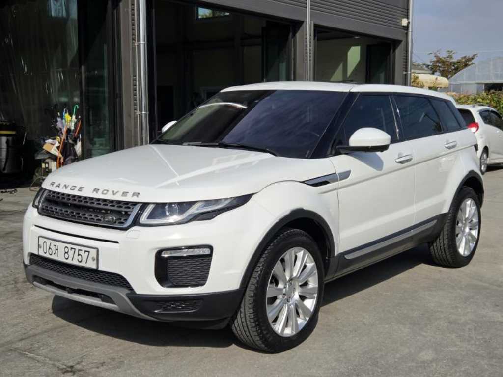 랜드로버 레인지로버 이보크 2.0 TD4 SE 사진