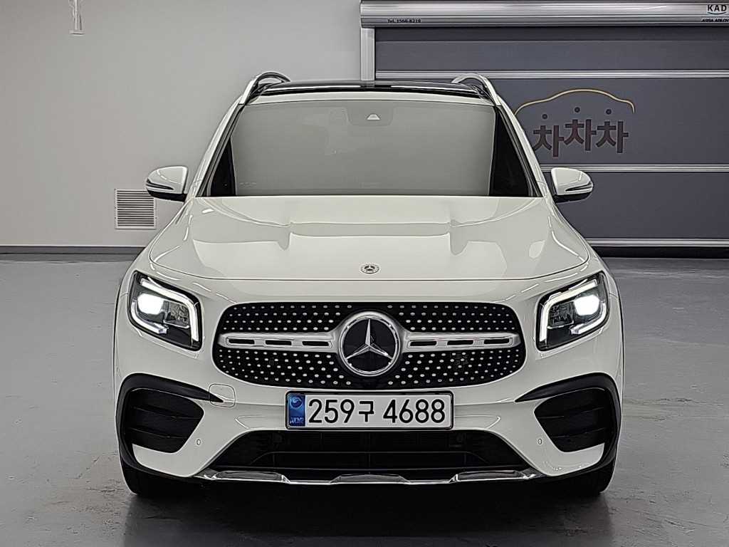 벤츠 GLB 클래스 GLB 250 4MATIC 사진 2/18