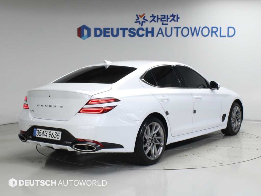 제네시스 G70 가솔린 2.5T 2WD 기본형 사진 2/20