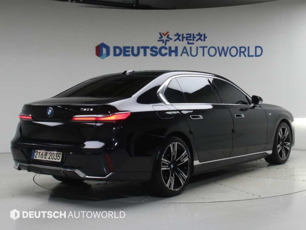 BMW 7시리즈 750e xDrive 디자인 퓨어 엑셀런스 사진 2/20