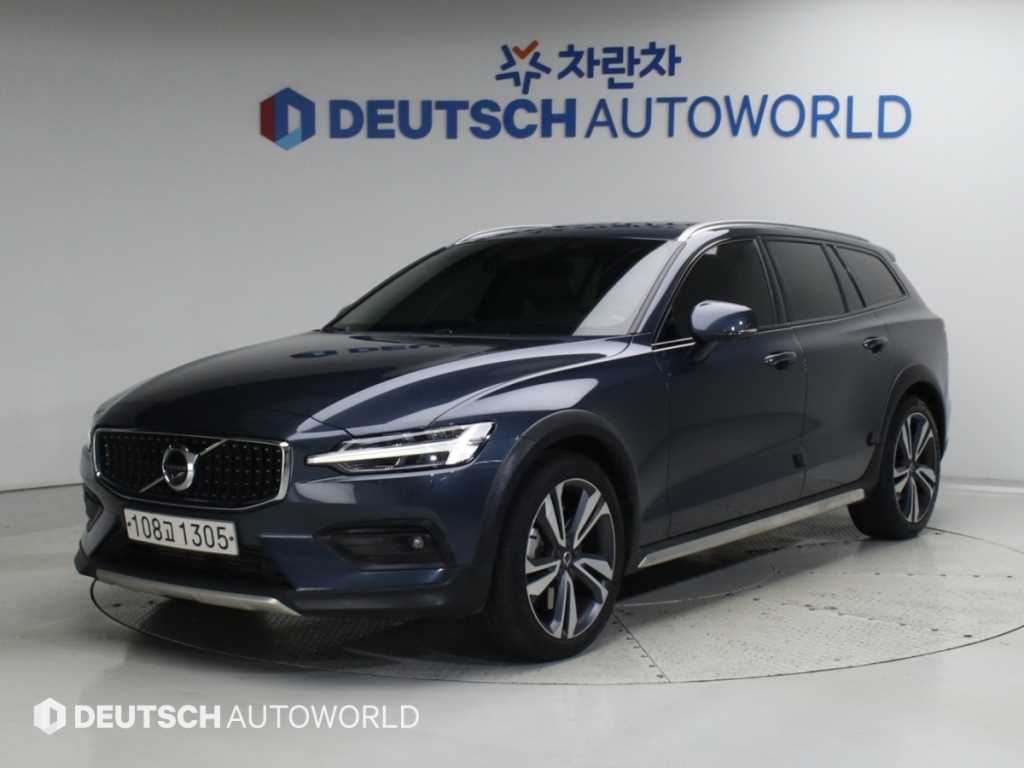 볼보 V60 2.0 T5 프로 AWD 사진