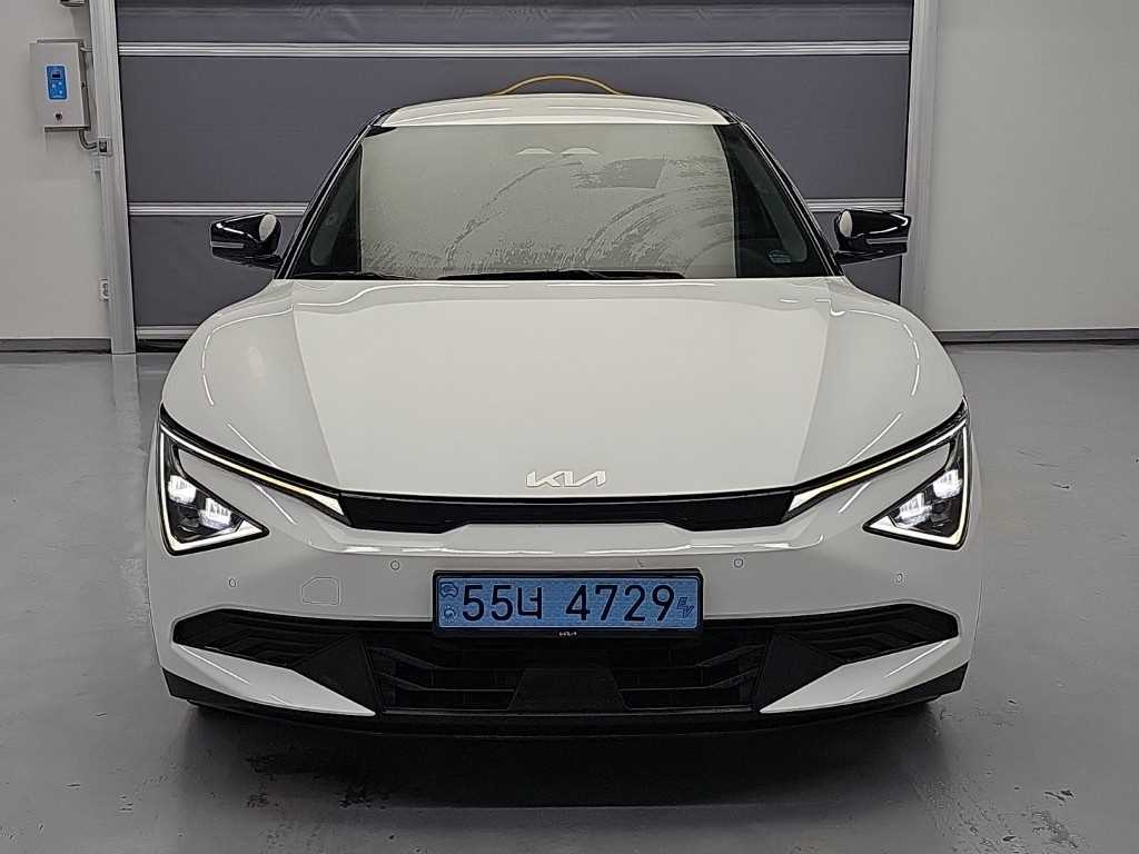기아 EV6 롱레인지 2WD 에어 사진 2/19