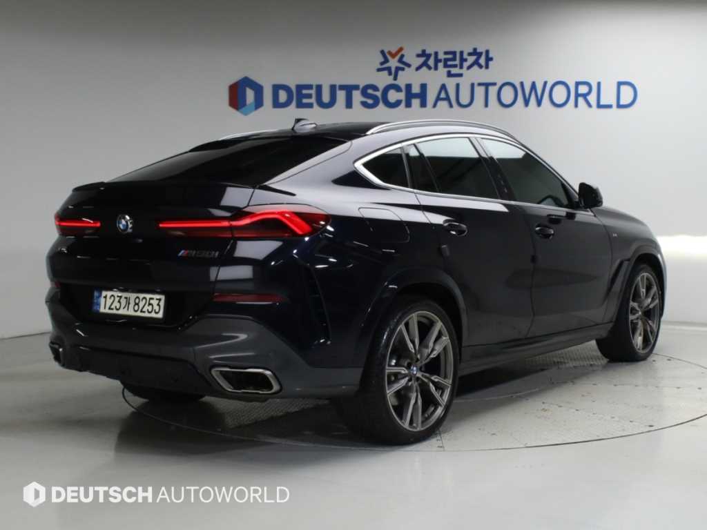 BMW X6 M50i 사진 2/20