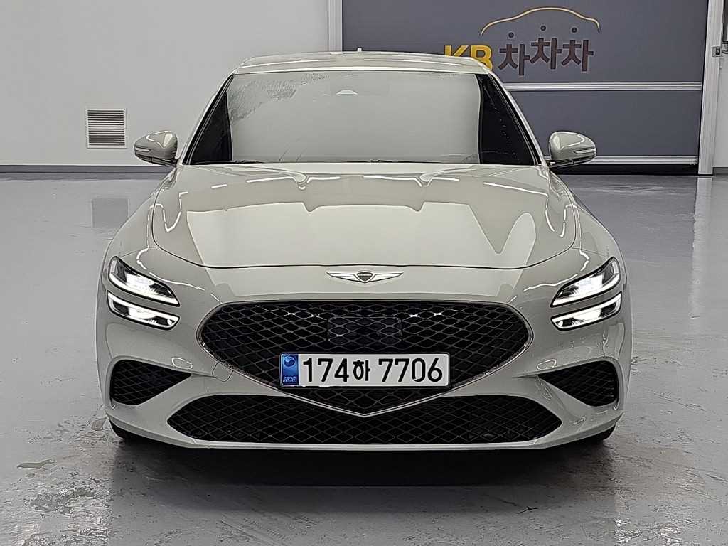 제네시스 G70 가솔린 2.5T 4WD 스포츠 사진 2/19