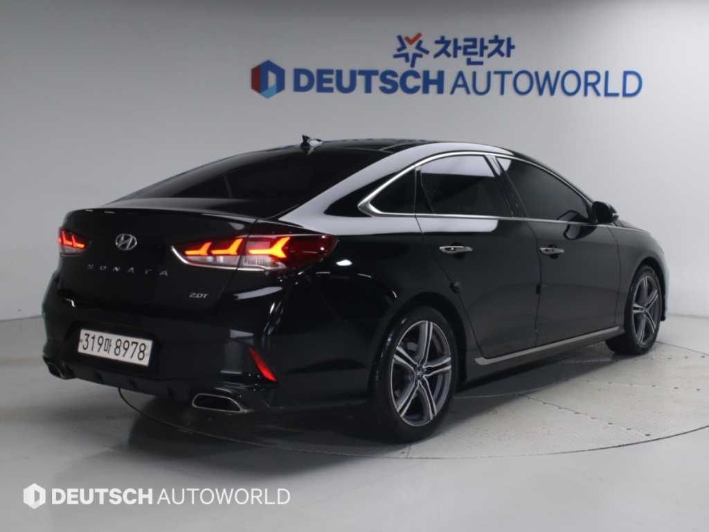 현대 쏘나타 2.0 터보 익스클루시브 사진 2/20