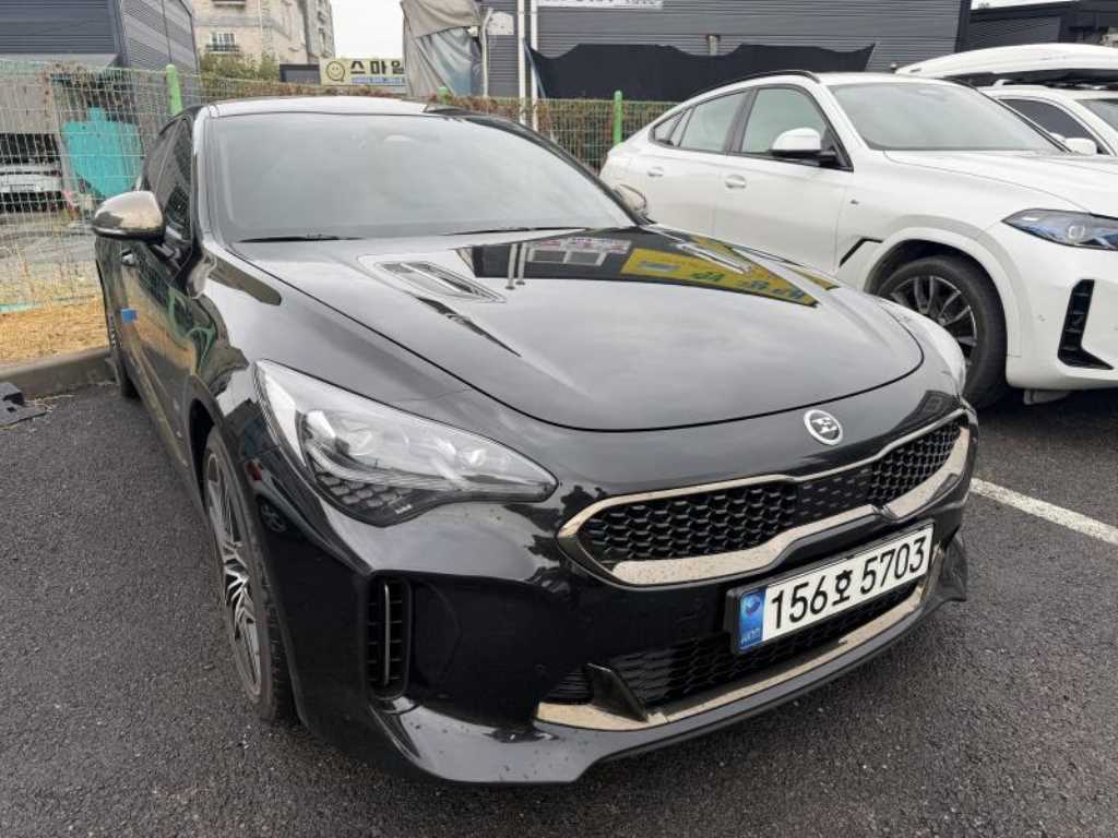 기아 스팅어 2WD 2.5 마스터즈 사진 2/19