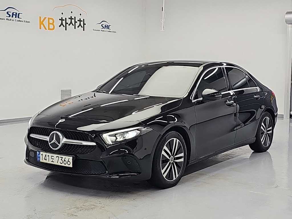 벤츠 A 클래스 A220 세단 사진