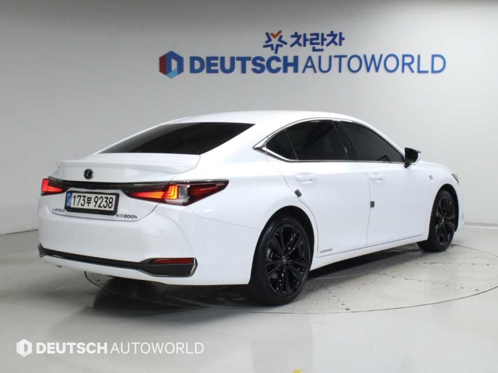 렉서스 ES F-Sport 사진 2/20