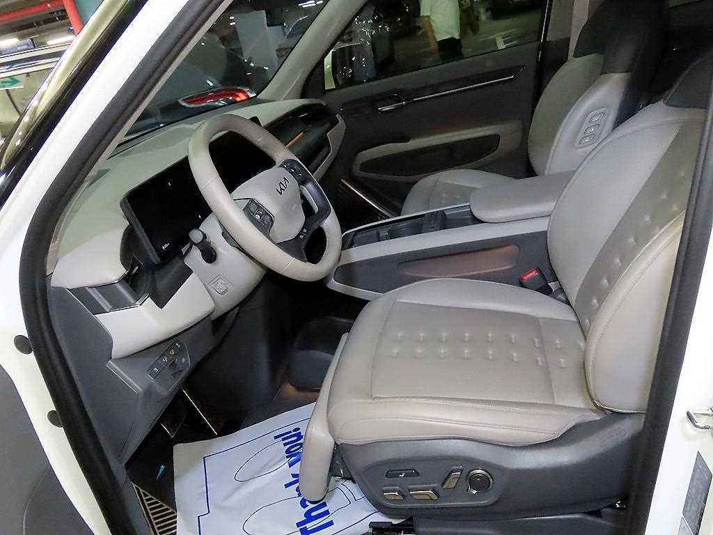 기아 EV9 롱레인지 4WD 어스 사진