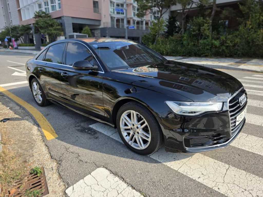아우디 A6 35 TDI 프리미엄 사진 2/14