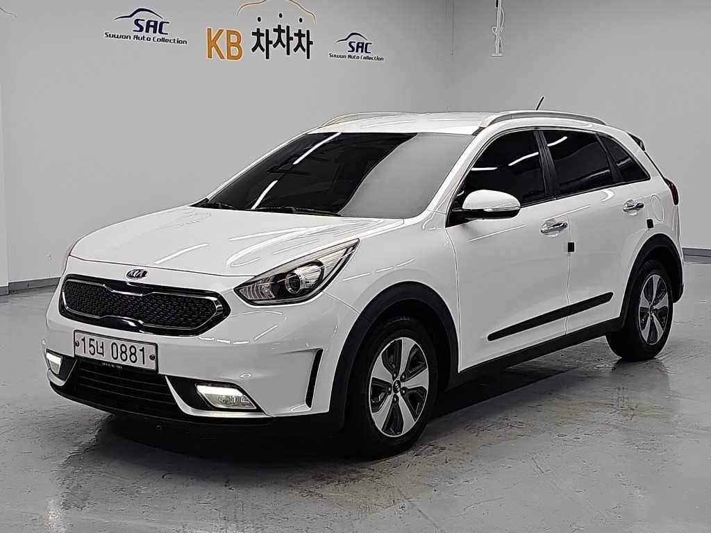 기아 니로 1.6 하이브리드 프레스티지 사진
