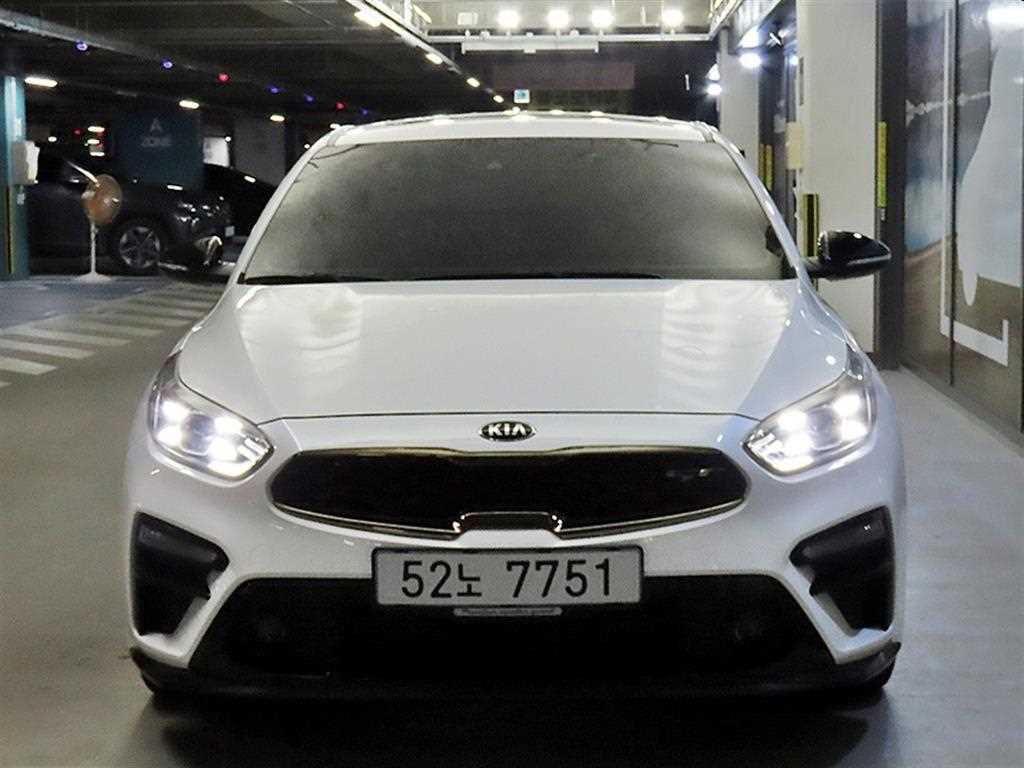 기아 K3 5도어 GT 플러스 사진 2/20