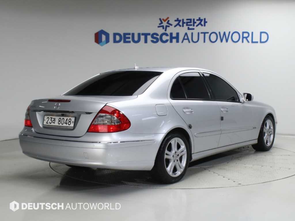 벤츠 E 클래스 E200K 아방가르드 사진 2/20