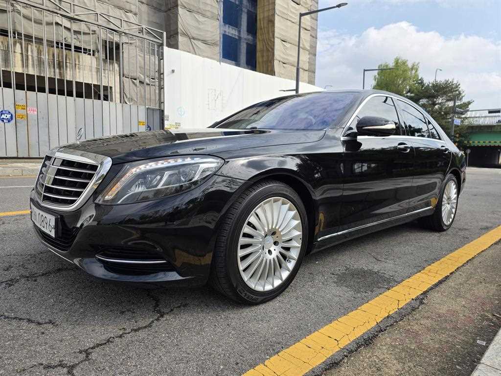 벤츠 S 클래스 S 350 d 4MATIC 사진 2/20
