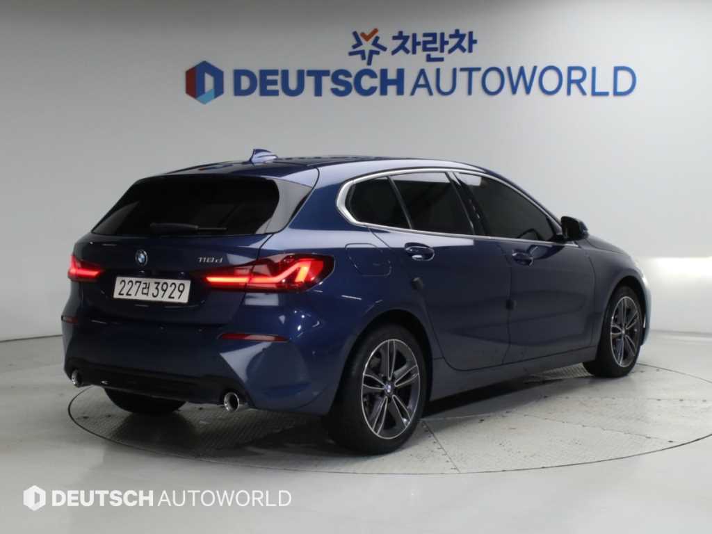BMW 1시리즈 118d 스포츠 사진 2/20