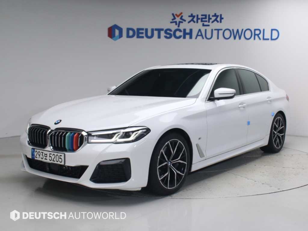 BMW 5시리즈 530i xDrive M 스포츠 사진