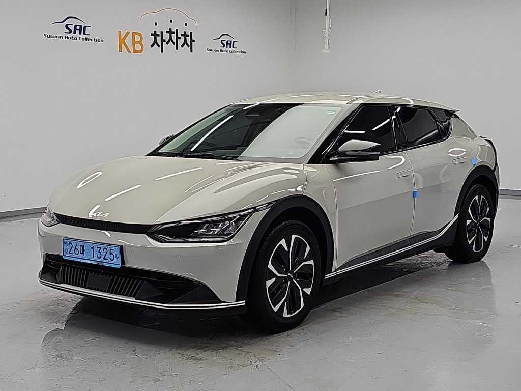 기아 EV6 롱레인지 에어 사진